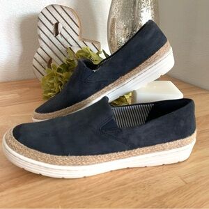 Clarks Marie Pearl Numuck Navy Blue Women's Sneaker Size 8